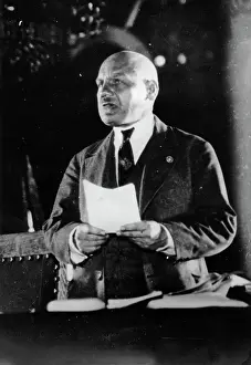 Krylenko: Portrait of Nikolai Vasilyevich Krylenko