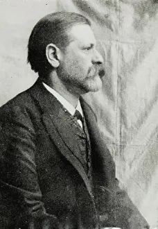 Psychoanalyst: Portrait of psychoanalyst Sigmund Freud. 1906. Photograp