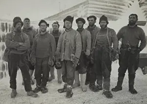 Lcgr1805: Portrait of Terra Nova explorers at the South