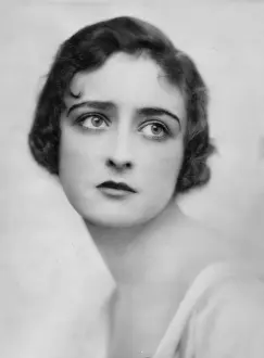 Beauties: Portrait of a woman, 1920