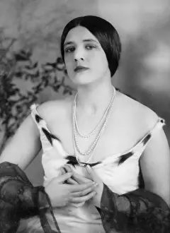 Jewelery: Portrait of a woman, 1920