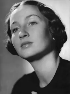 Ladieswear: Portrait of a woman, 1934