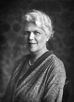 Neat: Portrait of a woman, 1935