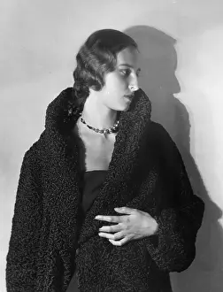 Ladieswear: Portrait of a woman, 1935
