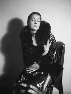 Ladieswear: Portrait of a woman, 1935
