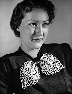 Ladieswear: Portrait of a woman, 1937