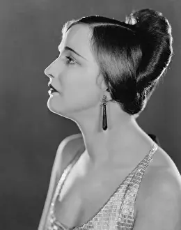 Hairdos: Portrait of woman in profile