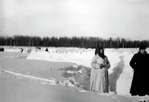 Portion: Position built in the snow on the eastern front, 1942