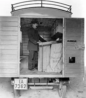Sorted: Post car 1910