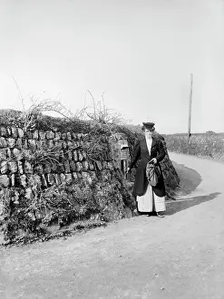 Relatively: Post Lady 1901
