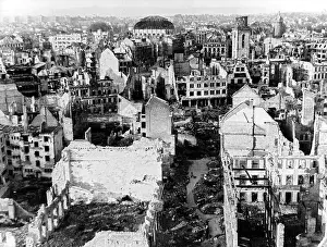 Brokerage: Post-war era: destroyed Frankfurt on the Main
