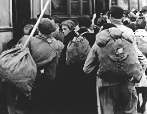Backpacks: Post-war era: hoarders with backpacks