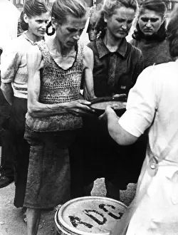 Homecomers: Post-war era - homecomers