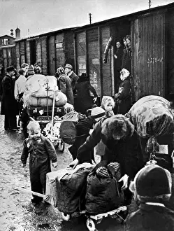 Remigrants: Post-war era - refugees