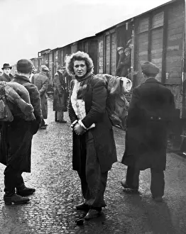 Remigrants: Post-war era - refugees