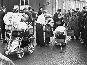 Remigrants: Post-war era - refugees