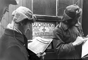 Tracing: Post-war era: tracing service