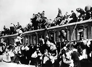 Escalation: Post-war Germany: Overcrowded trains