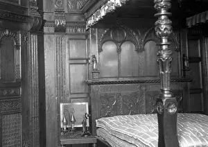 Hatry: FOUR POSTER BED 1930S