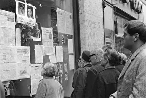Liberalization: Posters - signs - leaflets - information - news