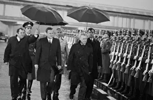 Depart: Poul Schluter visits USSR