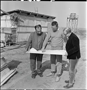 Zootechnician: Poultry association, poultry farm, building, construction