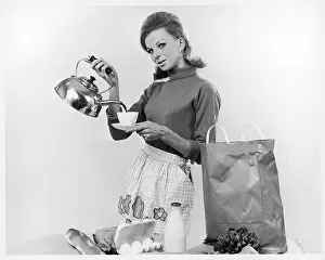 Unpacked: POURING TEA