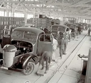 Praga: Praga - Pragovka - assembly line - pick up trucks