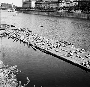 Vltava: Prague 1938 - sunbathers