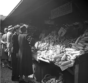 Ovoce: Prague 1938, vegetable stands