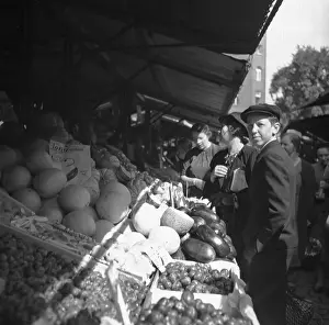 Ovoce: Prague 1938, vegetable stands