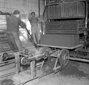 Cinder: Prague 1947, Vysocany where the garbage collected