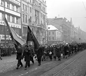 Reactionaries: Prague - February 1948 - crowd - enthusiastic