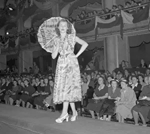Lucerna: Prague - Lucerna 1948. Fashion mode