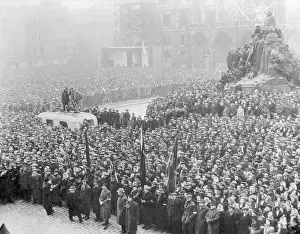 Manifests: Prague - Old Town Square - crowd - manifestation