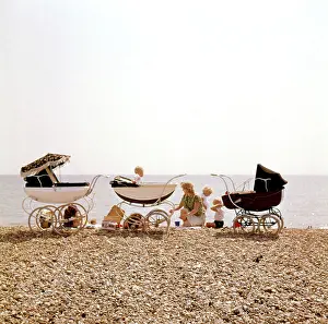 Pebbled: PRAMS ON BRIGHTON BEACH