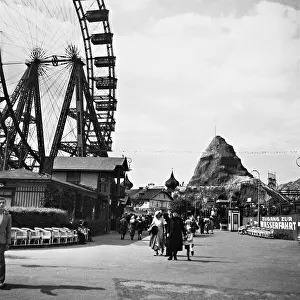 Volksprater: Prater in Vienna, 1938