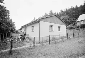 Prefab: Prefab - prefabricated - unit - housing - new