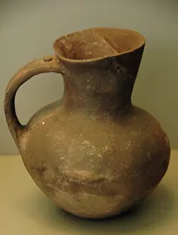 Handmade: Prehistoric Art. Early Bronze Age. Handmade Jar of clay with