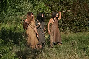 Temps: Prehistoric hunting scene
