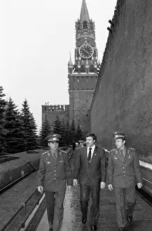 Cosmonauts: Preparation for manned mission to Mir-Kvant Space