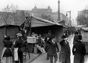 Gass: Preparations for the christmas market, 1914