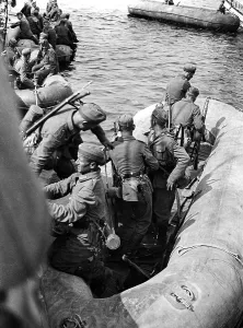 Embark: Preparations for the enterprise Sea Lion, 1940