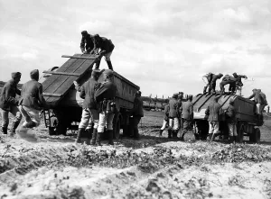Shipment: Preparations for the enterprise Sea Lion, 1940