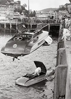 Motorboat: Preparing for the motorboat race