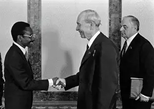 Mozambique: Presentation of credentials to Vasily Kuznetsov