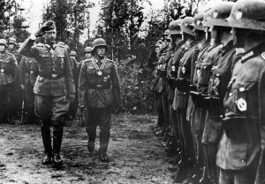 Inspect: Presentation of the Knight's Cross of the Iron