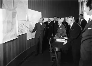 Transformation: Presentation of plans for the Olympic stadium in Berlin, 193