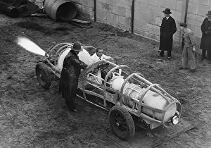 Utilization: Presentation of a rocket car in Britz, 1931