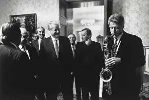 Dacha: President Bill Clinton plays the saxophone presented
